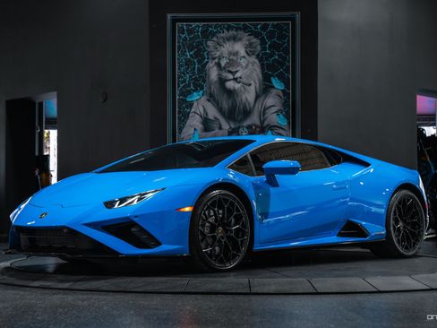 Used 2021 Lamborghini Huracan EVO RWD image 15