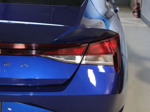 Used 2023 Hyundai Elantra SEL image 41