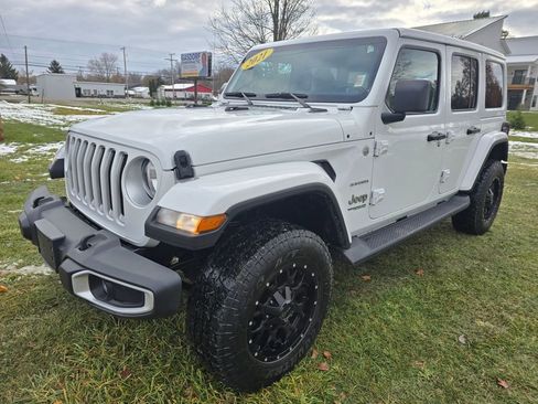 Used 2021 Jeep Wrangler Unlimited Sahara w/ Uconnect 4C Nav & Sound Group image 3