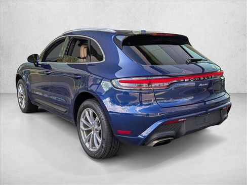 Used 2023 Porsche Macan AWD/4WD image 7