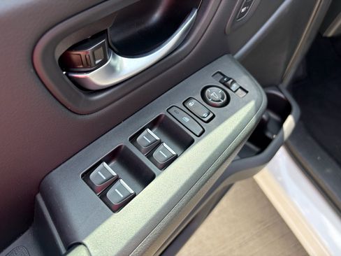 Certified 2025 Honda Pilot EX-L image 12