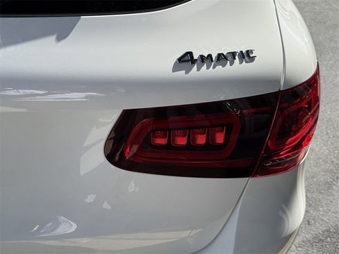 Certified 2022 Mercedes-Benz GLC 300 4MATIC image 35