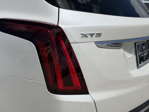New 2026 Cadillac XT5 Premium Luxury w/ Driver Assist Package FWD image 9
