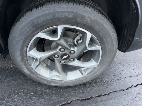 Used 2024 Chevrolet Trax LT w/ Driver Confidence Package image 9