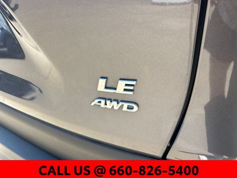 Used 2024 Toyota RAV4 LE AWD/4WD image 11
