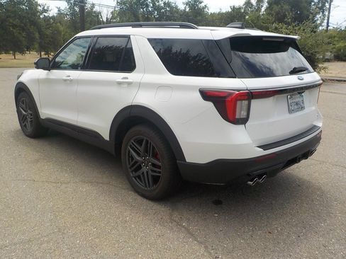 Used 2025 Ford Explorer ST w/ Sun And Sound Package AWD/4WD image 7