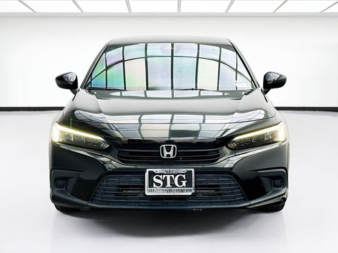 Used 2022 Honda Civic Sport image 2