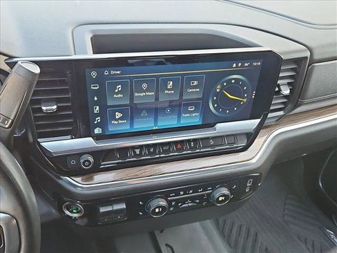 Used 2024 Chevrolet Silverado 2500 LT AWD/4WD image 15