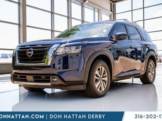 Used 2023 Nissan Pathfinder SL AWD/4WD video 1
