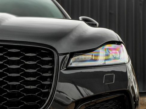 New 2026 Jaguar F-PACE R-Dynamic S image 6