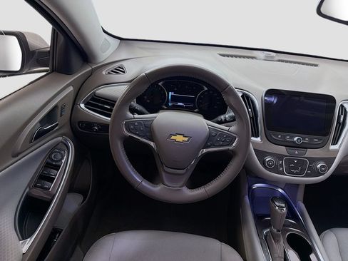 Used 2018 Chevrolet Malibu LT FWD image 20