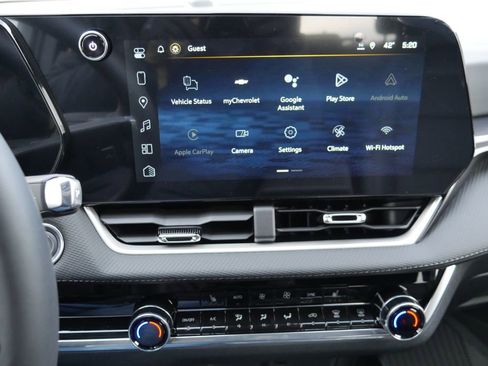 New 2026 Chevrolet Equinox LT image 16