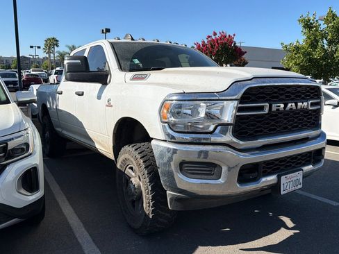 Used 2024 RAM 3500 Tradesman w/ Chrome Appearance Group AWD/4WD image 2