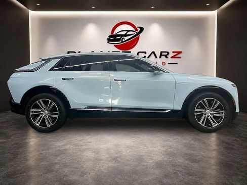 Used 2024 Cadillac Lyriq Luxury RWD image 4