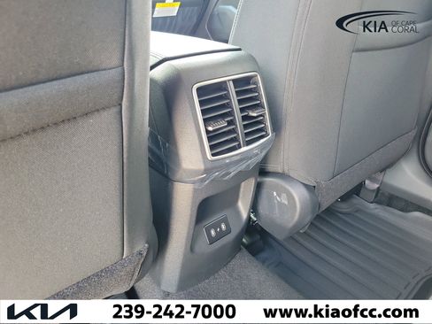New 2026 Kia Sportage LX FWD image 13