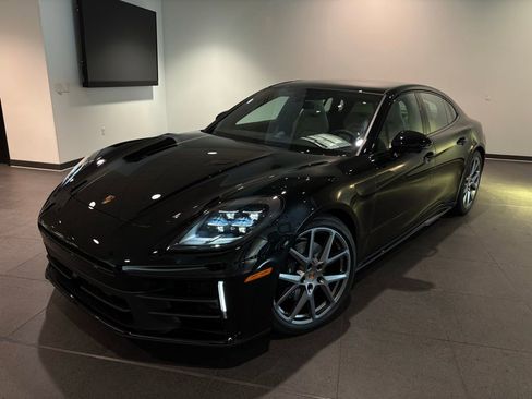 Certified 2026 Porsche Panamera 4 AWD/4WD image 1