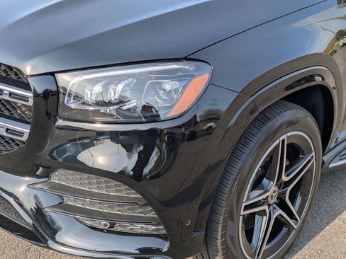 Used 2023 Mercedes-Benz GLS 450 4MATIC image 7