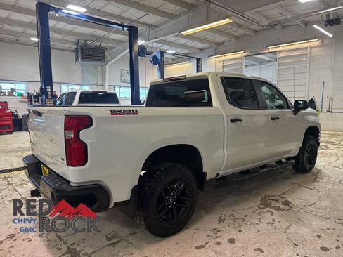 Used 2022 Chevrolet Silverado 1500 LT Trail Boss w/ Bed Protection Package image 5