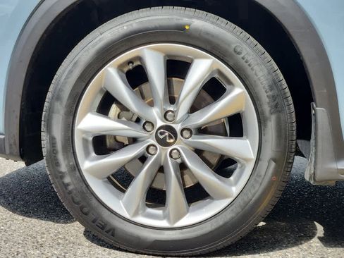 Used 2022 INFINITI QX50 Essential image 6