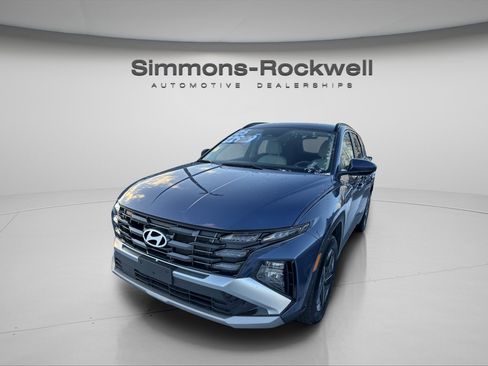 Used 2025 Hyundai Tucson SEL image 3