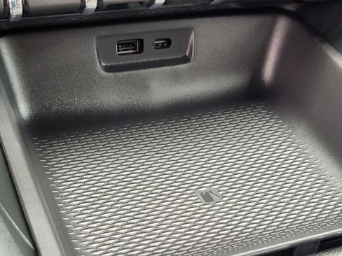 New 2026 GMC Terrain AT4 w/ Technology Package II AWD/4WD image 17