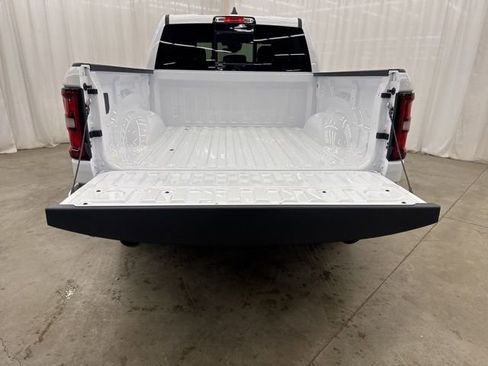 New 2026 RAM 1500 Big Horn w/ Night Edition image 32