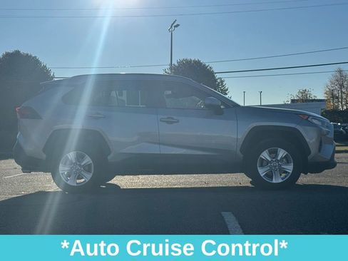 Used 2021 Toyota RAV4 XLE image 10