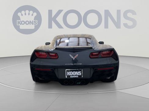 Used 2019 Chevrolet Corvette Stingray Coupe w/ 1LT RWD image 5