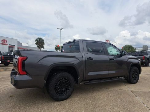 New 2026 Toyota Tundra SR5 w/ SR5 Convenience Package RWD image 5