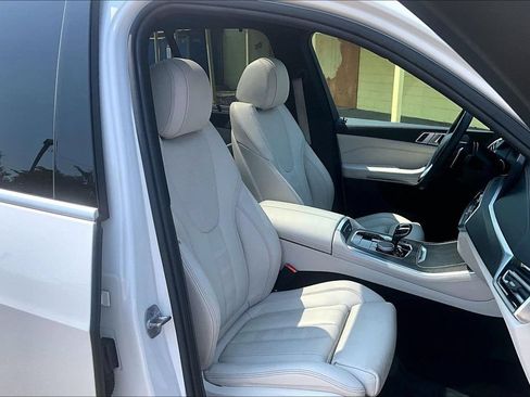Used 2019 BMW X5 xDrive40i w/ Premium Package 2 AWD/4WD image 10