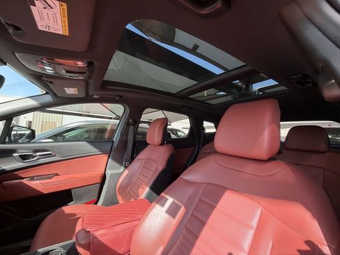 Used 2024 Kia Sportage SX image 8