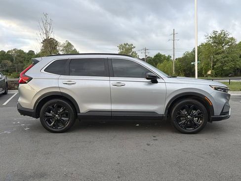 Used 2024 Honda CR-V Sport Touring image 2