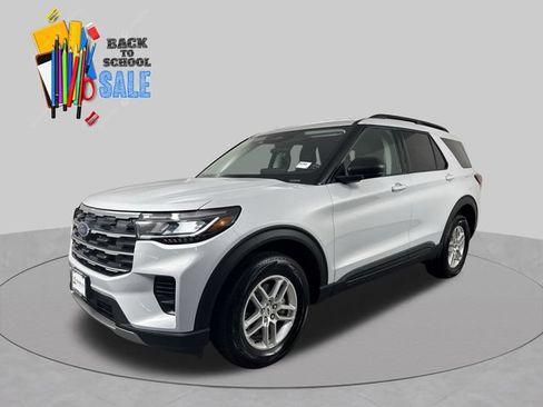 Used 2026 Ford Explorer Active AWD/4WD image 1