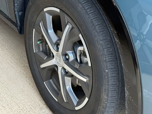 Used 2024 Honda HR-V EX-L image 5