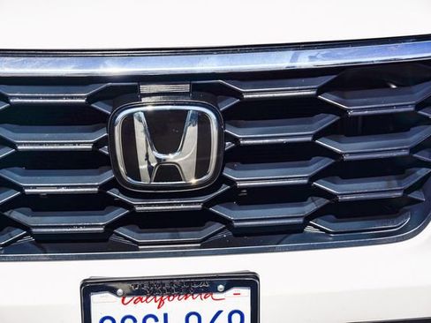 Used 2023 Honda Pilot EX-L image 13