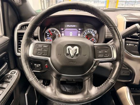 Used 2019 RAM 2500 Laramie w/ Black Appearance Package AWD/4WD image 27