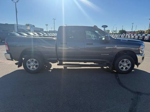 Used 2024 RAM 2500 Big Horn w/ Heated Seats & Wheel Group AWD/4WD image 11