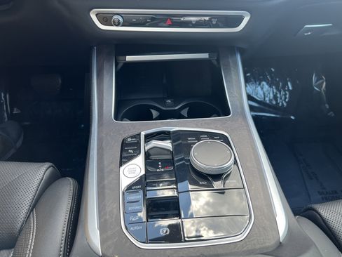 Used 2024 BMW X5 xDrive40i w/ Premium Package image 16