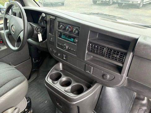 Used 2024 GMC Savana 2500 w/ Driver Convenience Package RWD image 22
