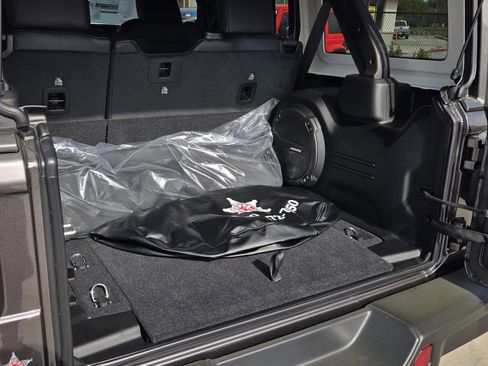 New 2026 Jeep Wrangler Unlimited Rubicon 392 image 12