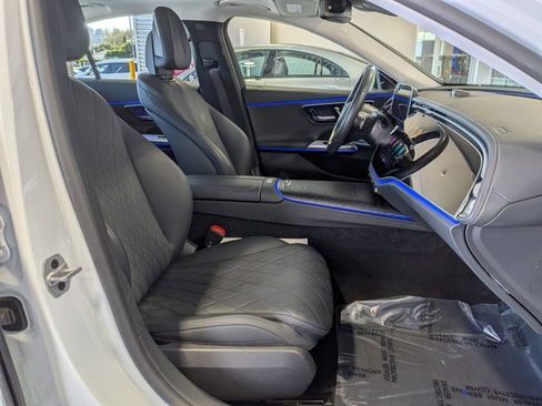 Used 2024 Mercedes-Benz E 350 4MATIC Sedan image 22