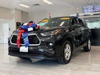 Used 2024 Toyota Highlander LE