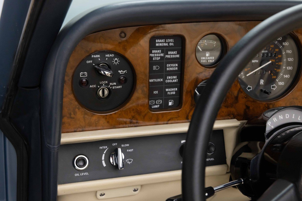 Used 1989 Rolls-Royce Corniche II RWD image 34