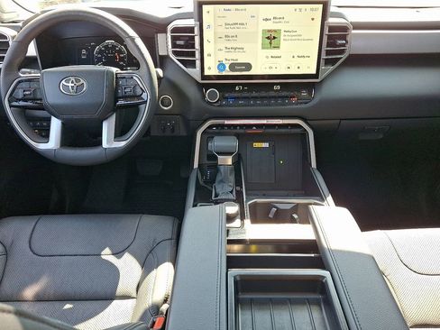 Used 2024 Toyota Tundra Limited AWD/4WD image 15