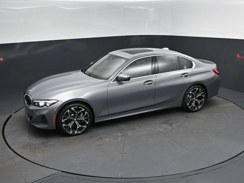 Certified 2026 BMW 330i Sedan RWD image 27