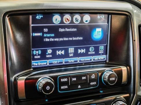 Used 2017 Chevrolet Silverado 1500 LTZ Z71 image 26