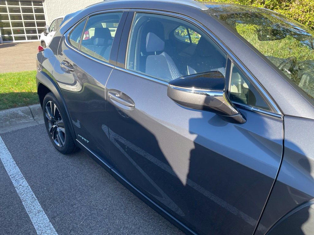 Used 2019 Lexus UX 250h w/ Accessory Package AWD/4WD image 26