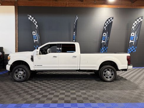 Used 2021 Ford F250 Platinum image 2