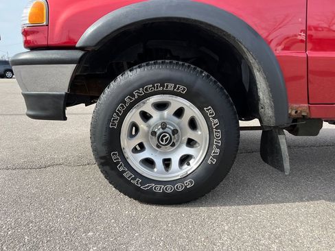 Used 2000 MAZDA B-Series Pickup SE image 22