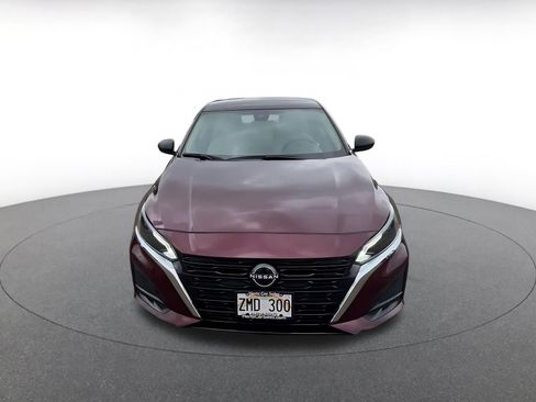 Used 2025 Nissan Altima 2.5 SV image 3